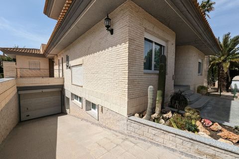 Villa i Elda, Alicante, Elda - € 475.000 | Ref: GI8619 - foto 12